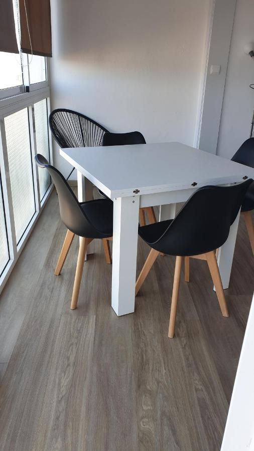 Les Pieds Dans L' Eau Apartment Empuriabrava Luaran gambar