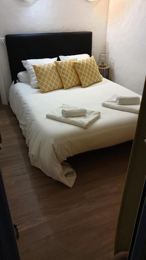 Les Pieds Dans L' Eau Apartment Empuriabrava Luaran gambar