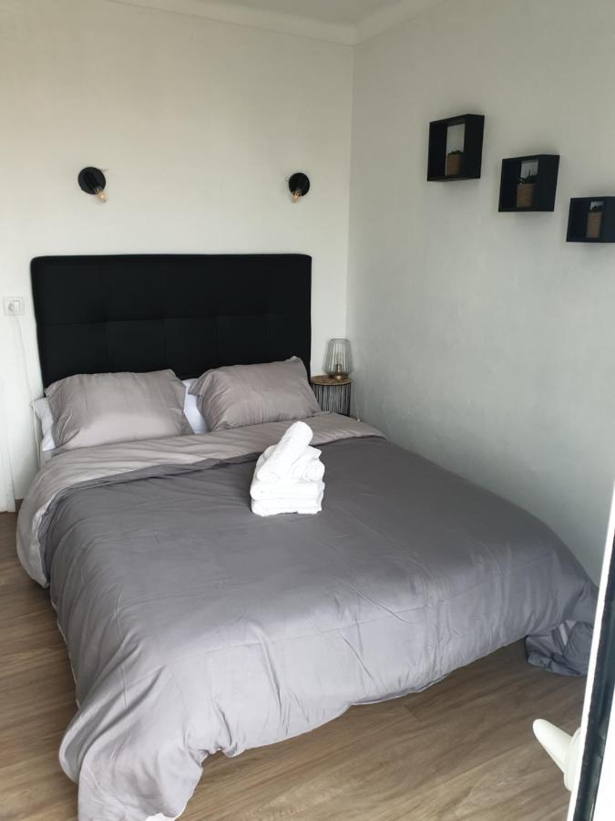 Les Pieds Dans L' Eau Apartment Empuriabrava Luaran gambar